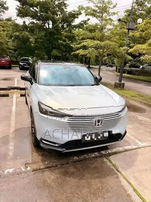Honda Vezel 2023 Z Play moonroof