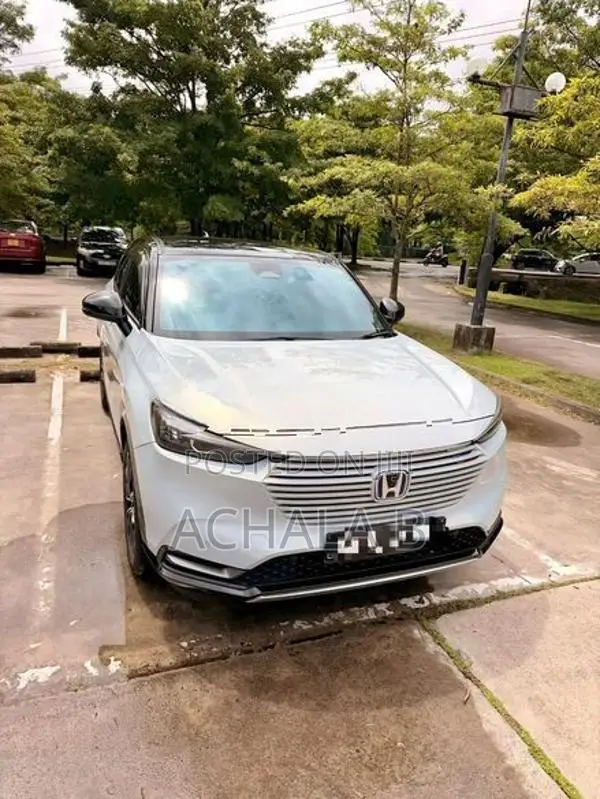 Honda Vezel 2023 Z Play moonroof