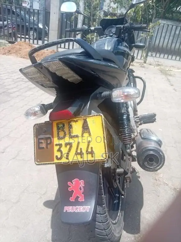 Bajaj Pulsar 150 150c 2016
