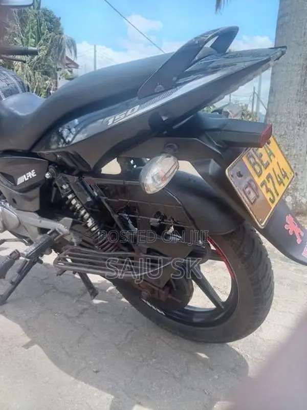 Bajaj Pulsar 150 150c 2016