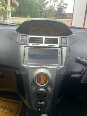 Toyota Vitz 2007
