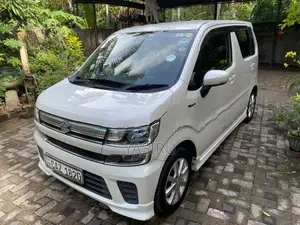 Suzuki Wagon R FZ Safety 2017