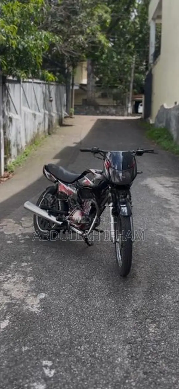 Bajaj CT100 2006