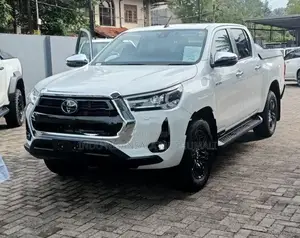 Toyota Hilux 2023