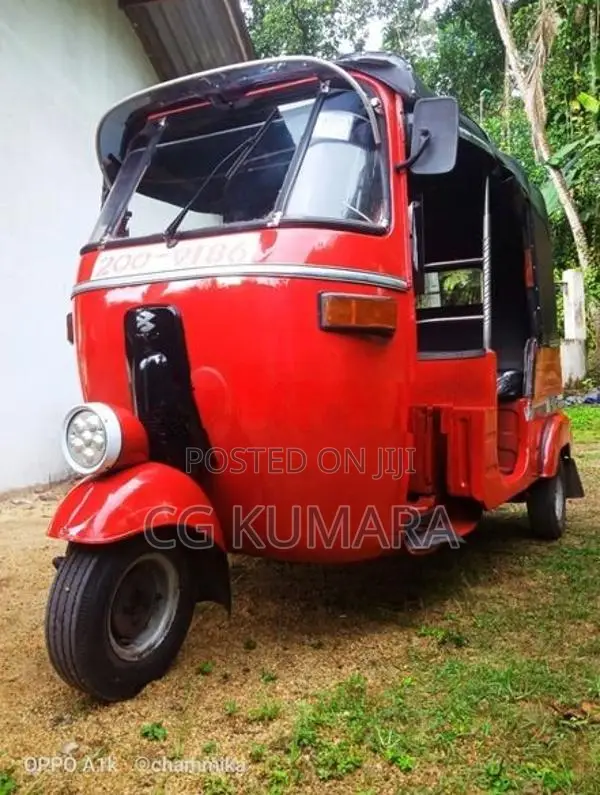 Bajaj RE 1995