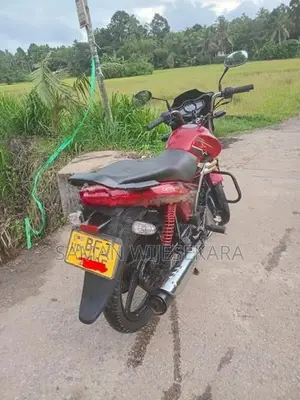 Mahindra Centuro 2017