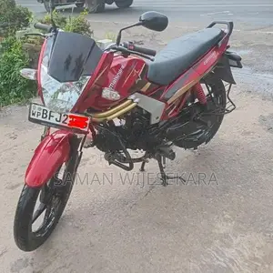 Mahindra Centuro 2017