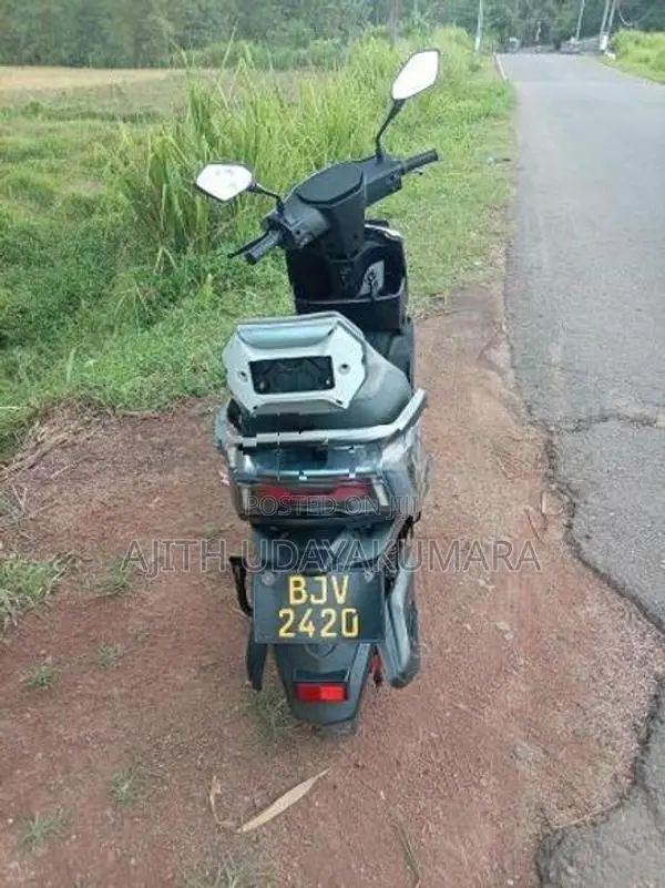 Yadea T5 2025