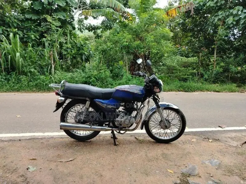 Bajaj Boxer 2003