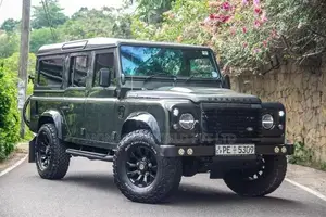 Land Rover Defender 2005