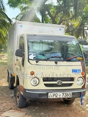 Tata Dimo Batta Aluminium Body 2011