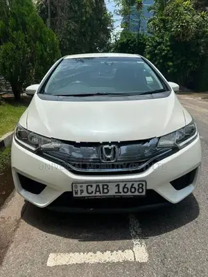 Honda Fit GP5 Hybrid 2014