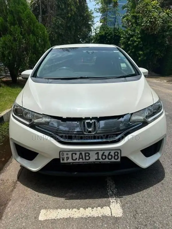 Honda Fit GP5 Hybrid 2014