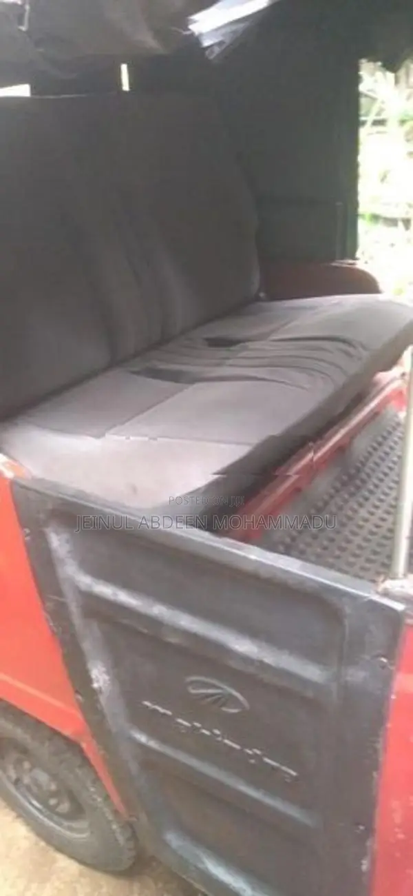 Mahindra Alfa 2013