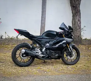 Yamaha R15 V4 2025
