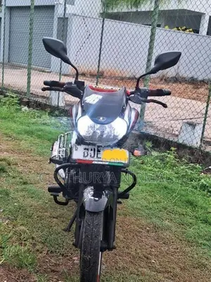 Bajaj Discover 125 2023