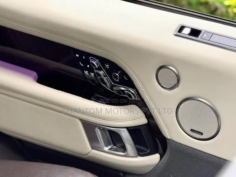 Land Rover Range Vogue SWB Comfort + 2018