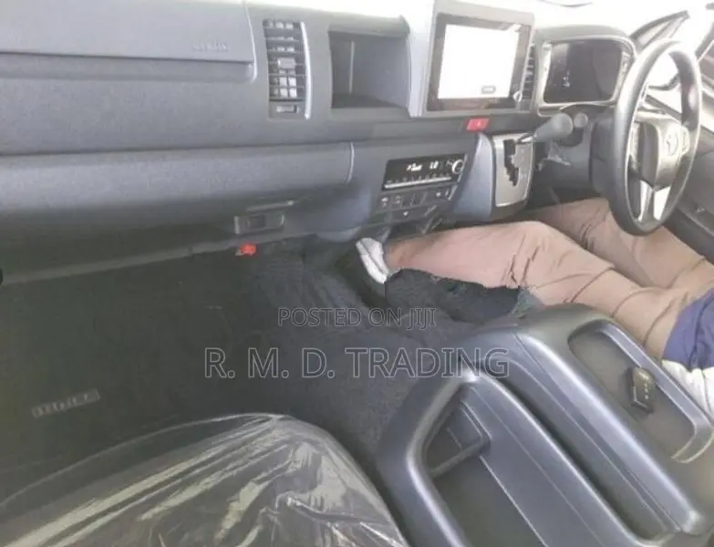Toyota Hiace SUPER LONG GL 2026