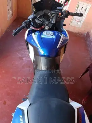 Bajaj Pulsar RS200 2018