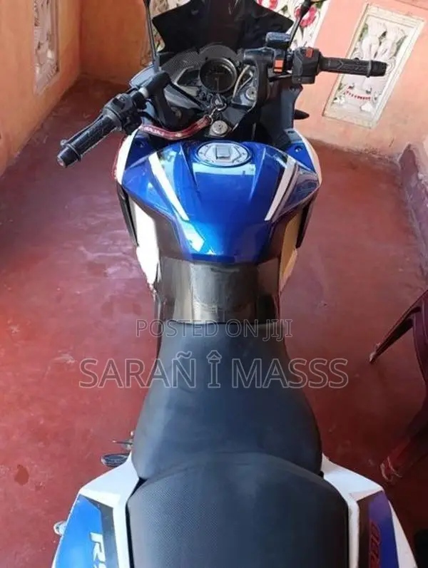Bajaj Pulsar RS200 2018