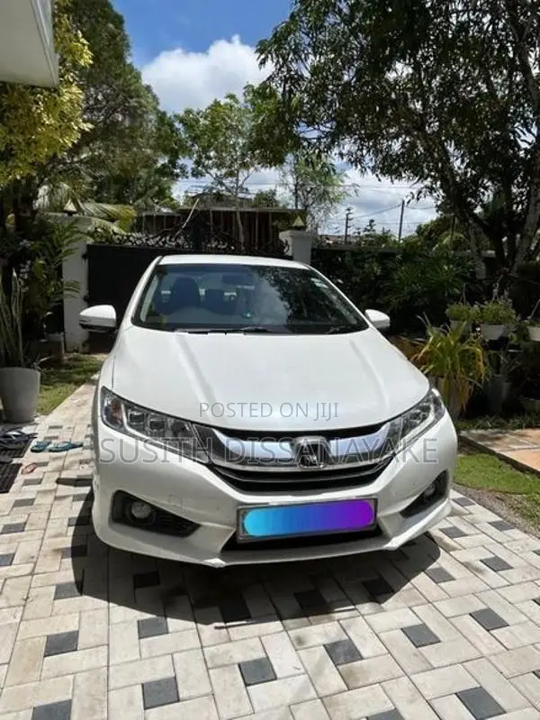 Honda Grace Ex 2017