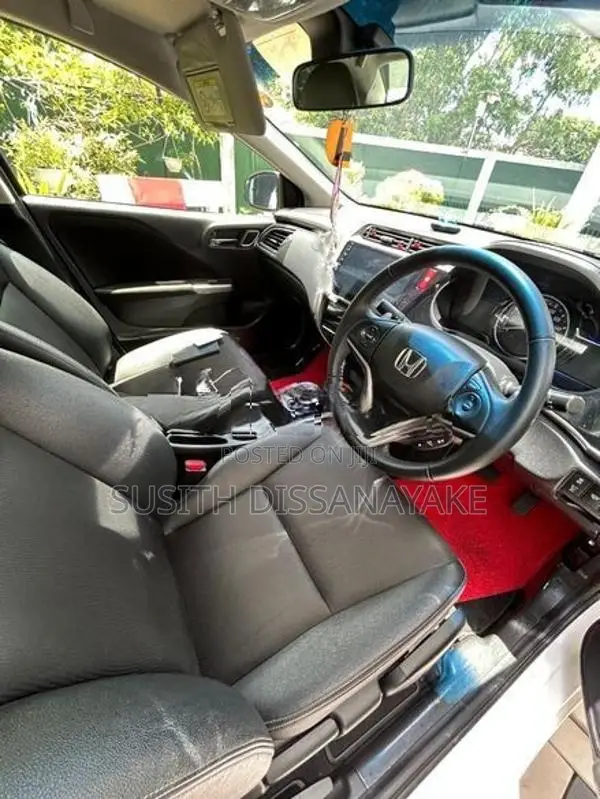 Honda Grace Ex 2017