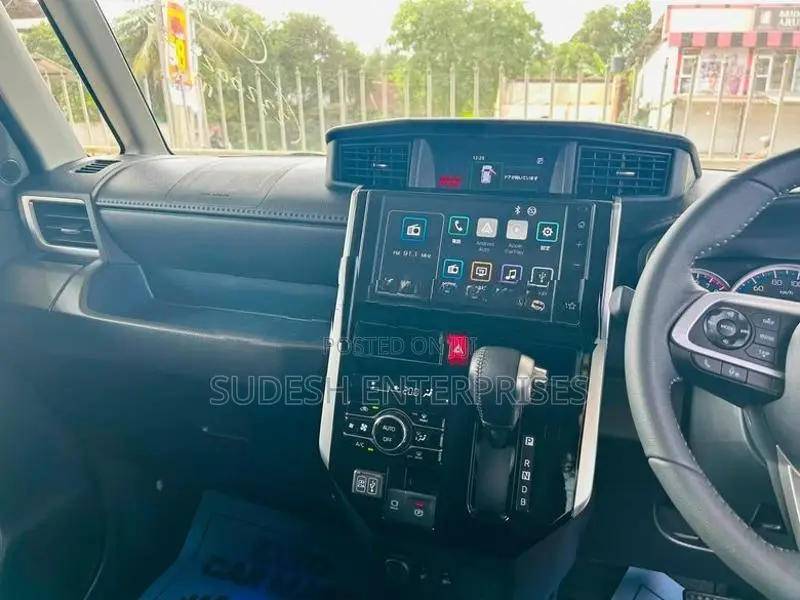 Toyota Roomy GT TURBO 2024