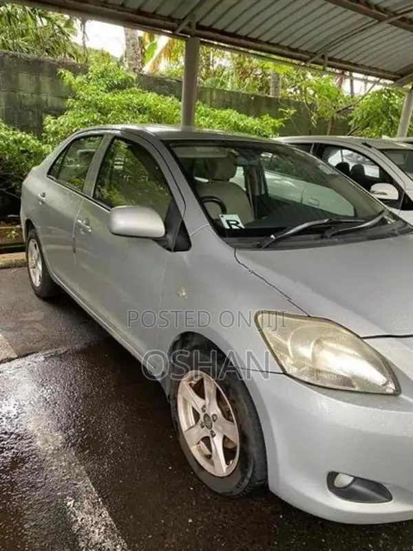 Toyota Yaris 2006