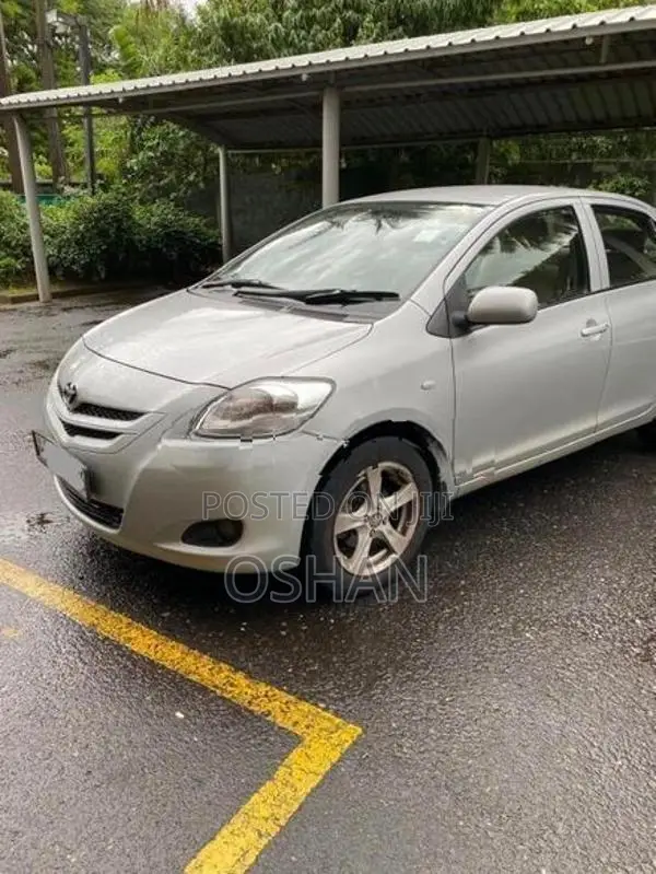 Toyota Yaris 2006