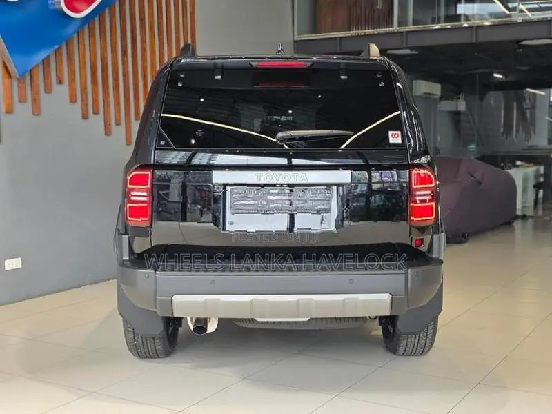 Toyota Land Cruiser Prado VX 2026