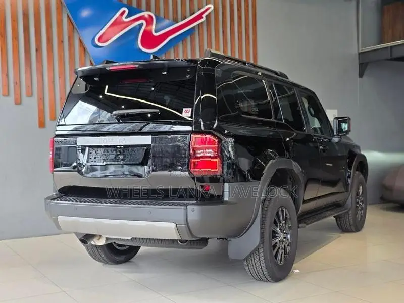 Toyota Land Cruiser Prado VX 2026