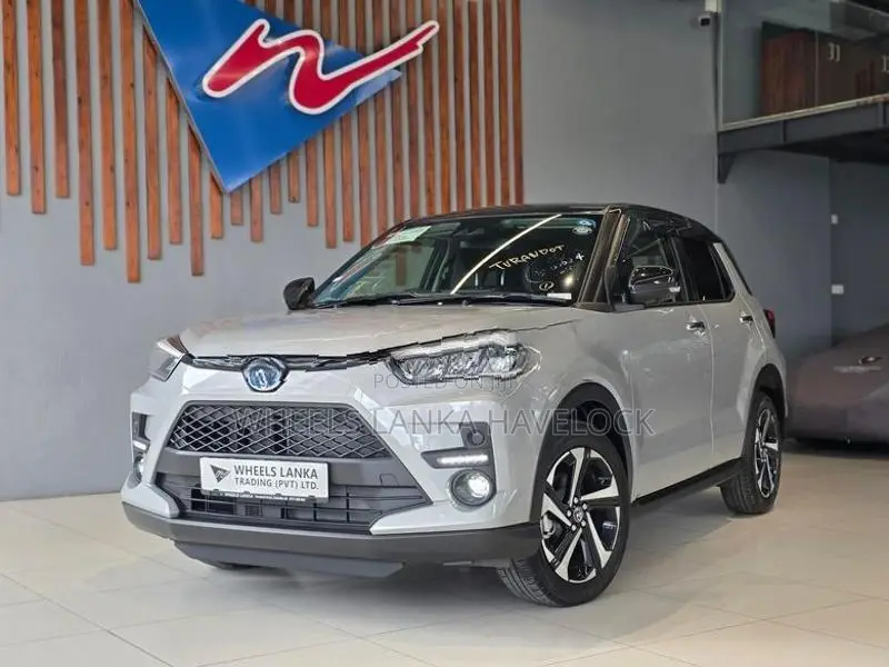 Toyota Raize Z Hybrid BSM 2026