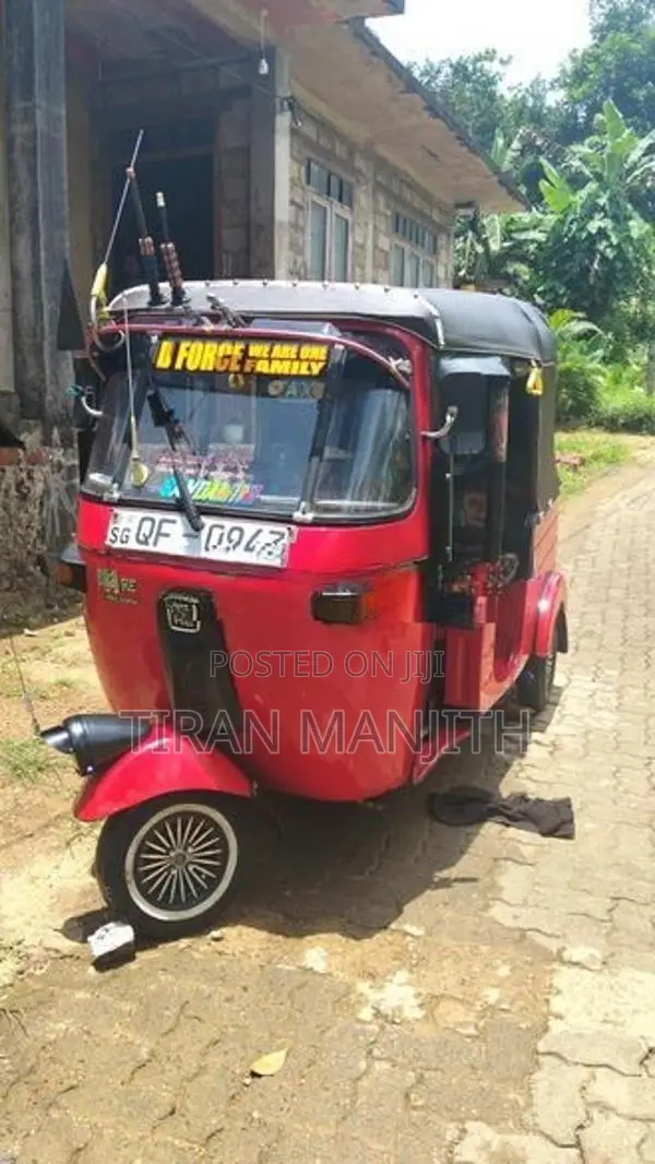Bajaj RE 2006