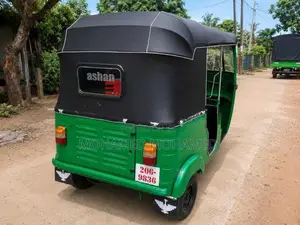 Bajaj RE 2005