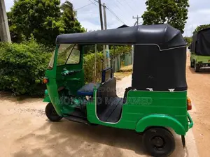 Bajaj RE 2005