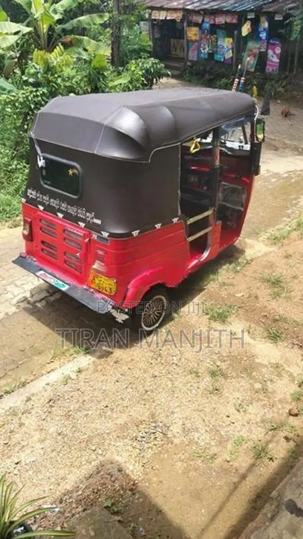 Bajaj RE 2006