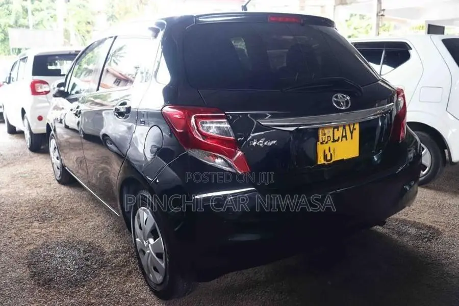 Toyota Vitz 2016