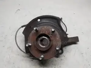 Nissan X Trail NT30 Front Hub With Knuckle Arm
