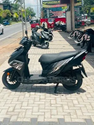 Yamaha Ray ZR 2018