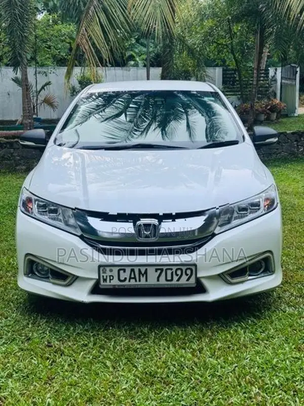 Honda Grace 2014