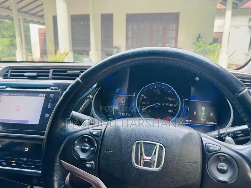 Honda Grace 2014