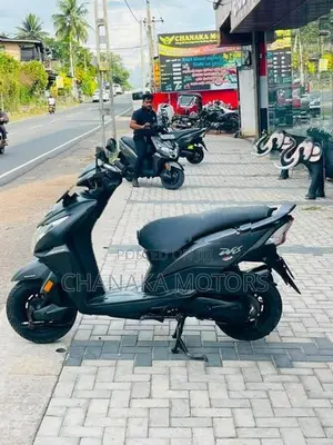 Honda Dio 2018