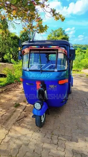 Bajaj RE 1999