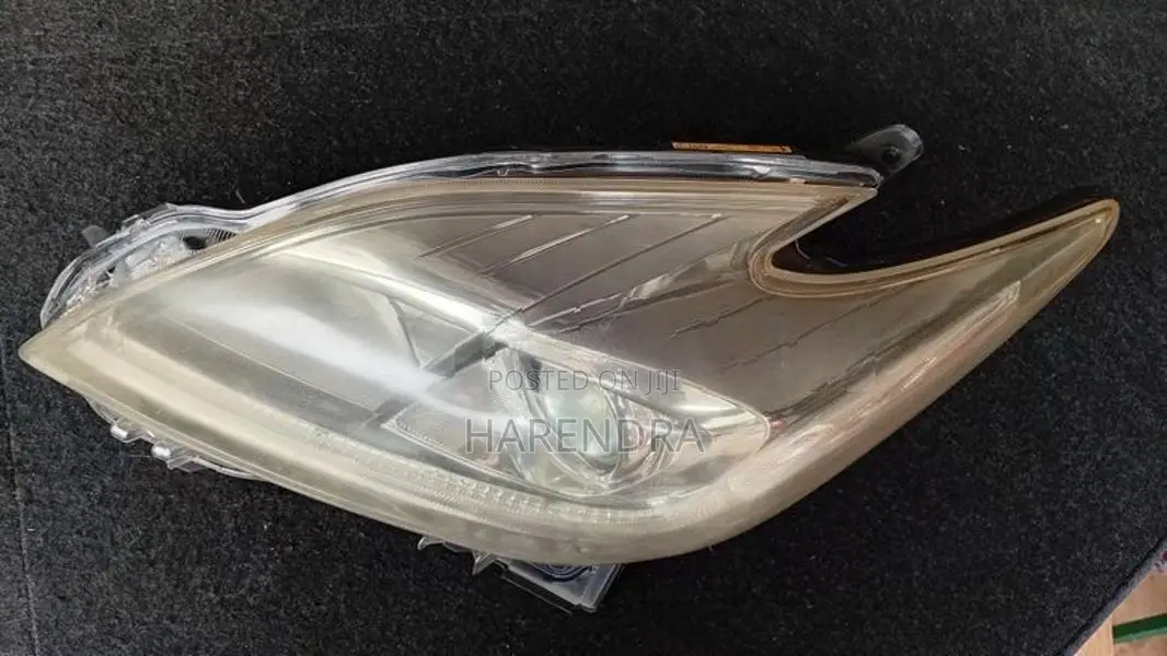 Toyota Prius 30 Head Lights