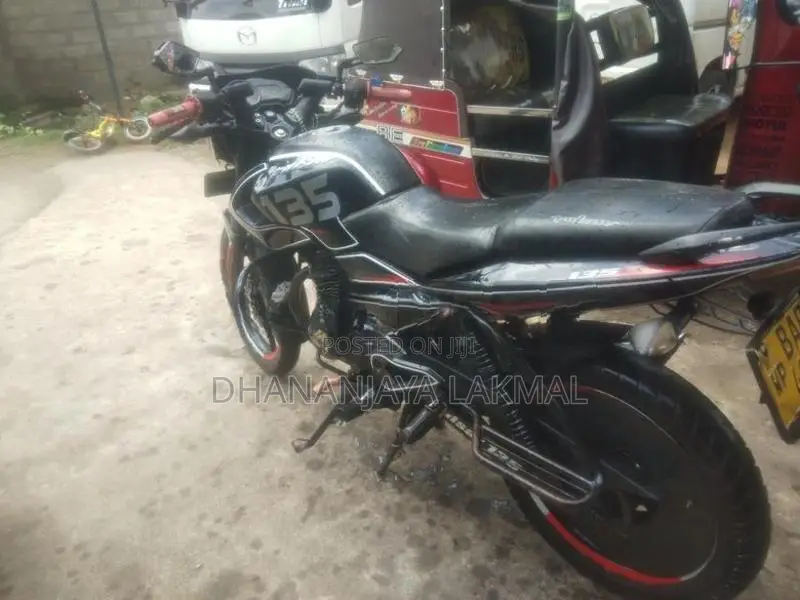 Bajaj Pulsar 135 BAR4244 2013