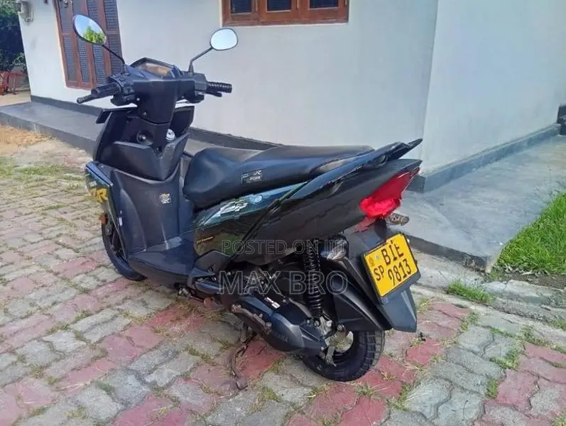 Yamaha Ray ZR Army Green 2019