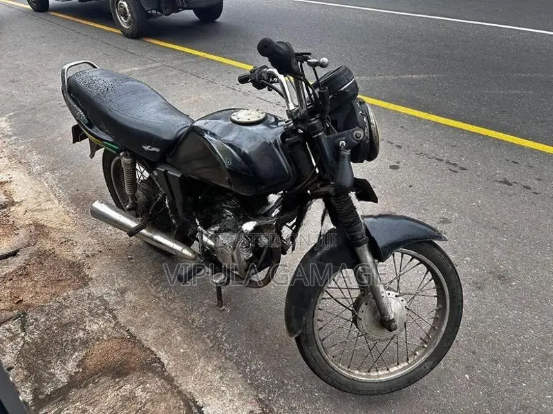 Bajaj Caliber 2008