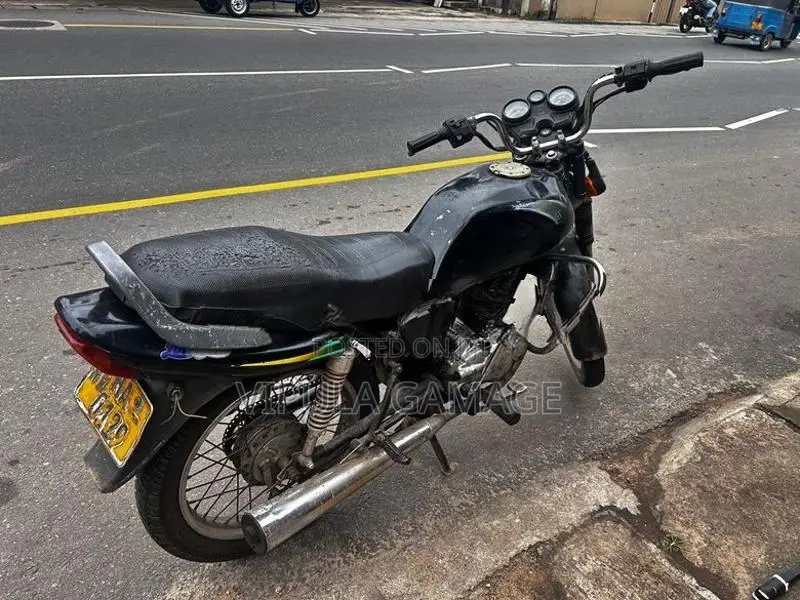 Bajaj Caliber 2008