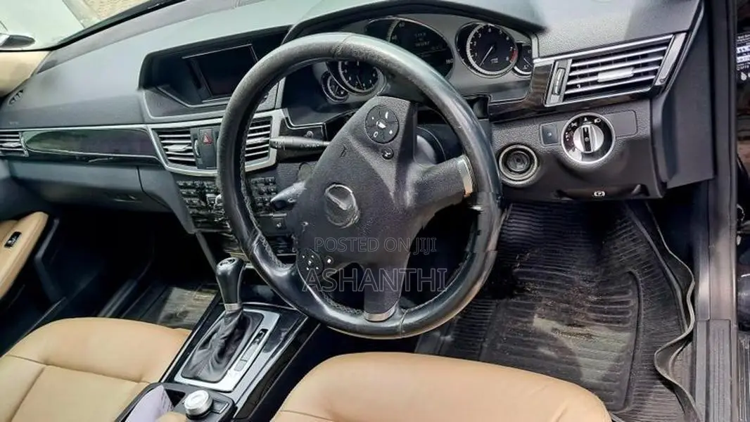 Mercedes Benz E200 2012