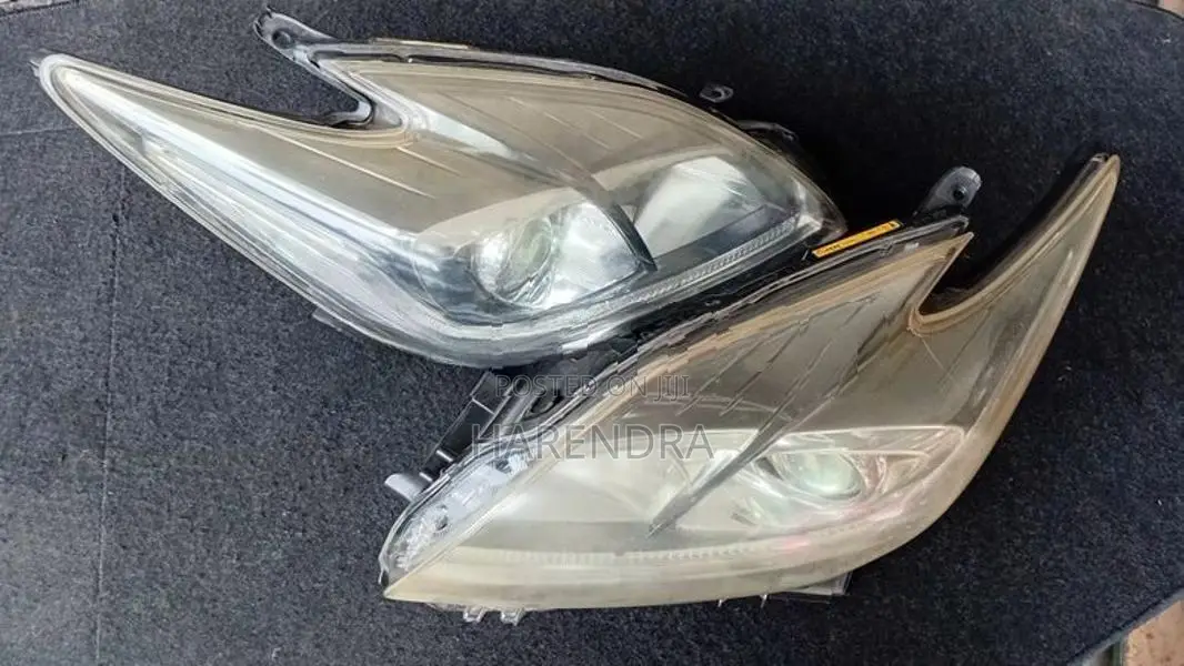 Toyota Prius 30 Head Lights